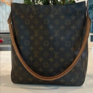 Used Louis Vuitton Shoulder Looping Bag